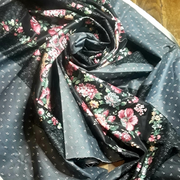 VIP Vtg Cranston Screen Print Works Company Floral 4 Squares Fabric 44.5x33.5 - Picture 7 of 8